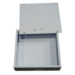 Caixa ferro passagem sobr. 400x400x150mm branca