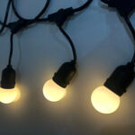 (Natal)cordão c/10 soq e-27 e c/10 lamp bol. led biv. 3000k